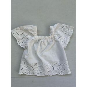 Zara Eyelet Baby Girl Botton down back  Blouse size 9-12 months